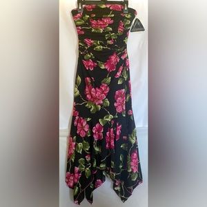 NWT🌸Strapless Dress, Junior’s Medium